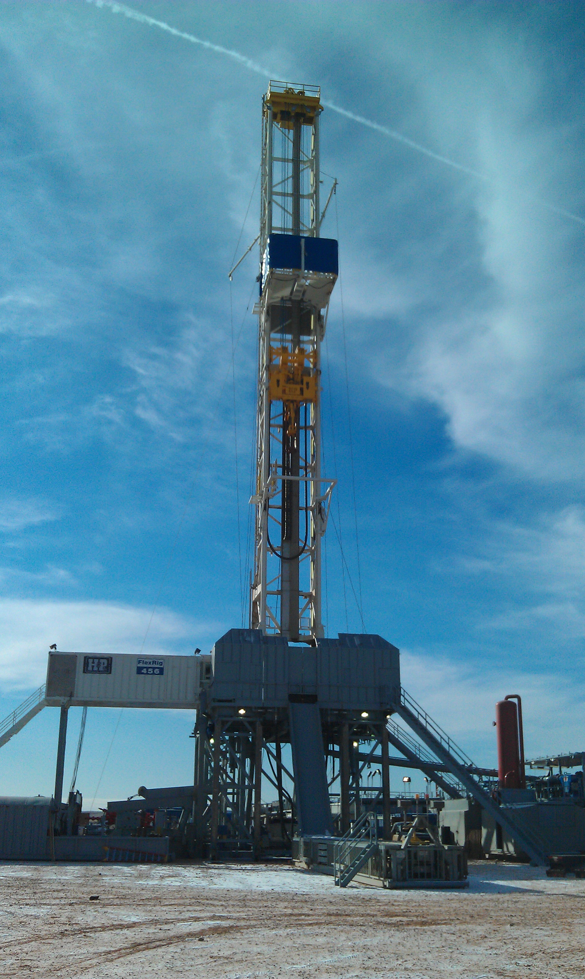 Helmerich and Payne Flex Rig drilling a well in the Bakken formation, North Dakota, 2011